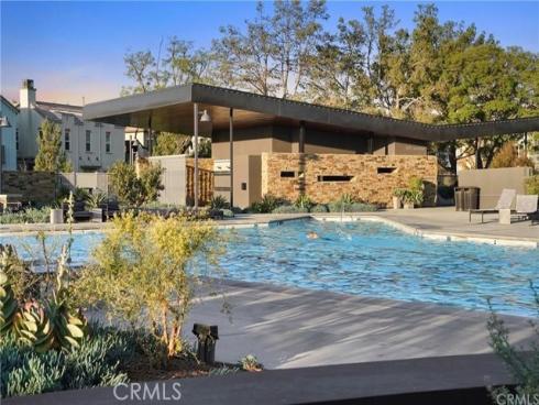 129  Cadence  , Irvine, CA