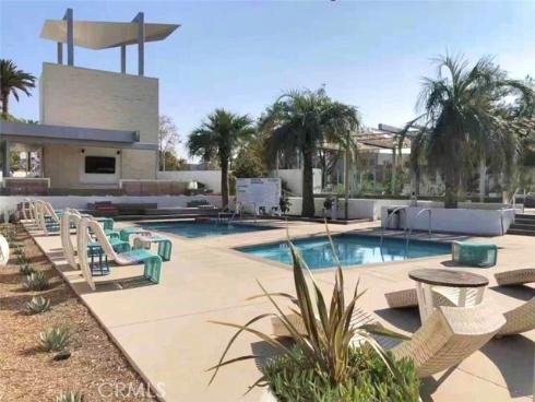 129  Cadence  , Irvine, CA