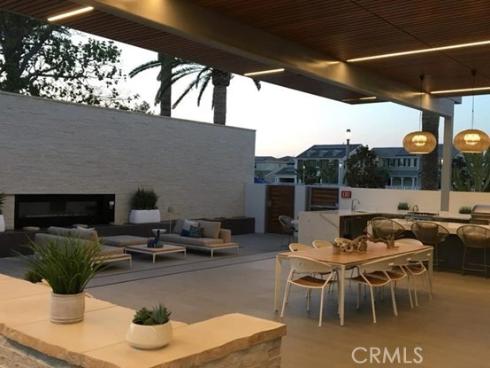 129  Cadence  , Irvine, CA