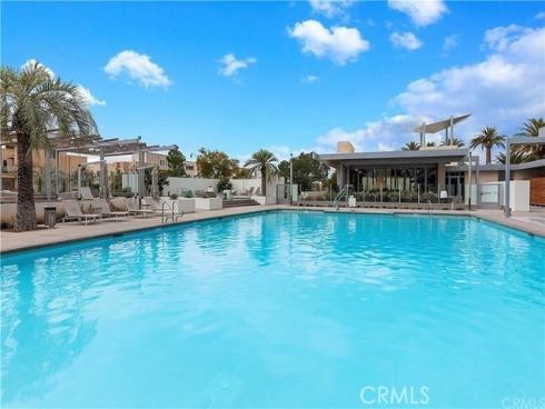 129  Cadence  , Irvine, CA