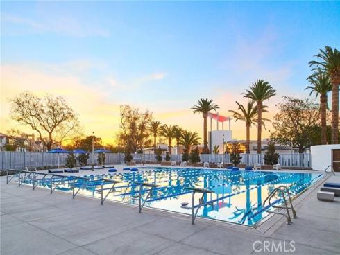 129  Cadence  , Irvine, CA