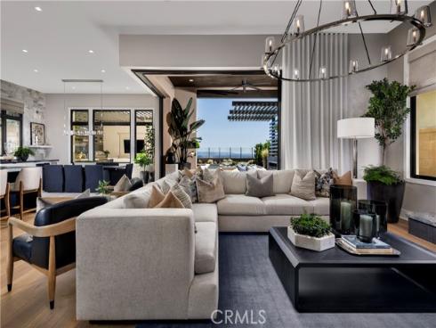 560  Peninsula  , Irvine, CA