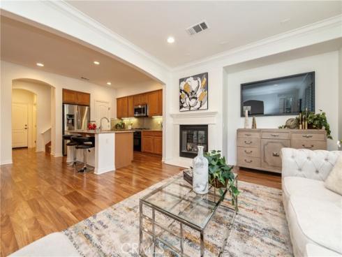 70  Great Lawn  , Irvine, CA