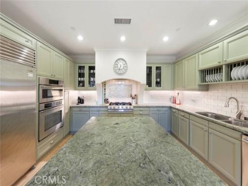 20  Ridge Valley  , Irvine, CA