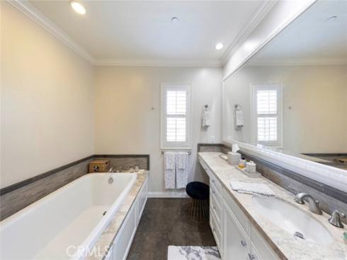 20  Ridge Valley  , Irvine, CA