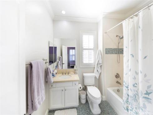 20  Ridge Valley  , Irvine, CA