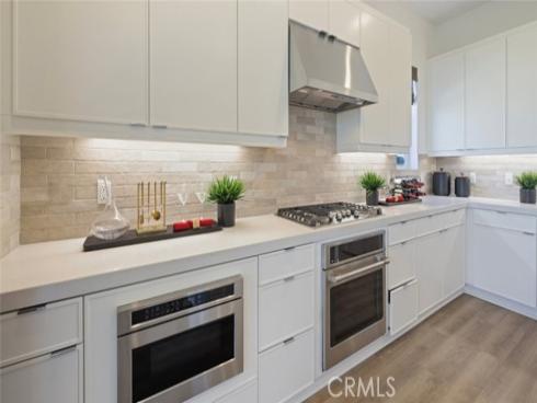 300  Junco  , Irvine, CA