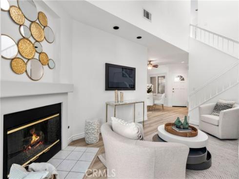 28  Almador  , Irvine, CA