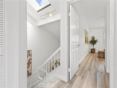 28  Almador  , Irvine, CA