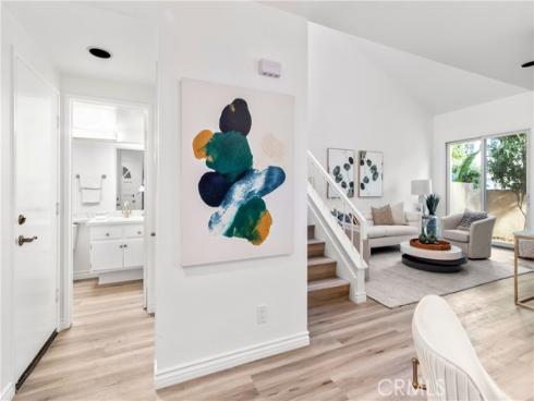 28  Almador  , Irvine, CA