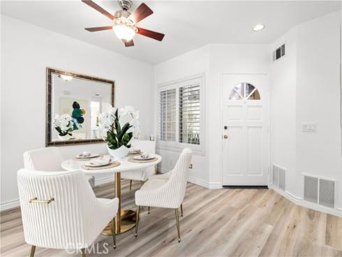 28  Almador  , Irvine, CA