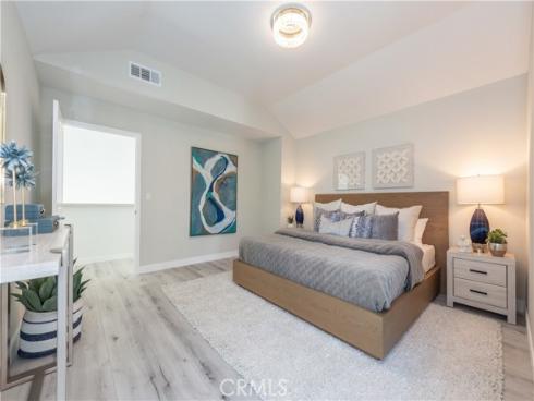 39  Cape Cod  , Irvine, CA