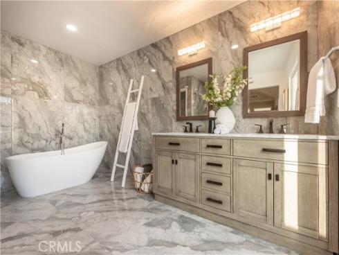 39  Cape Cod  , Irvine, CA