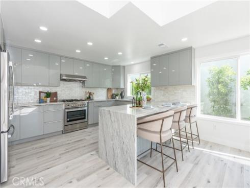 39  Cape Cod  , Irvine, CA