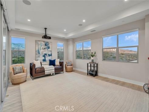 100  Albero  , Irvine, CA