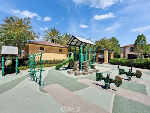 100  Albero  , Irvine, CA