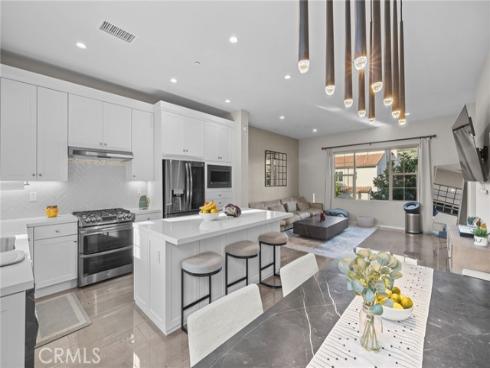 214  Elkhorn  , Irvine, CA