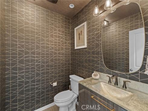 214  Elkhorn  , Irvine, CA