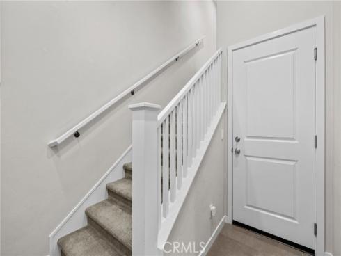 214  Elkhorn  , Irvine, CA