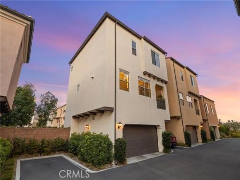 214  Elkhorn  , Irvine, CA