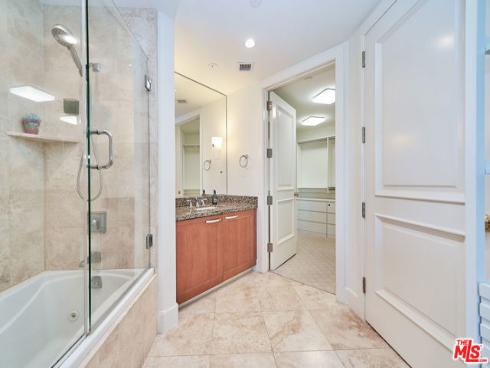 5072  Scholarship  505D , Irvine, CA