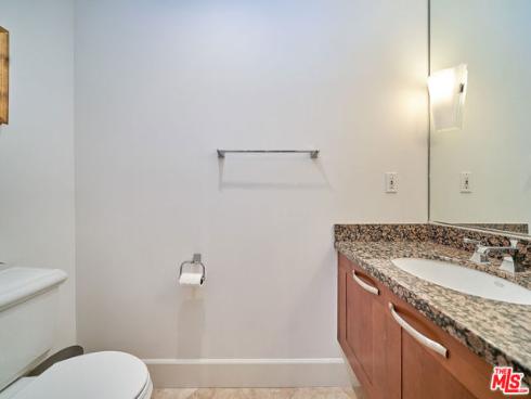 5072  Scholarship  505D , Irvine, CA