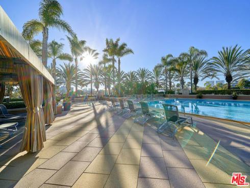 5072  Scholarship  505D , Irvine, CA