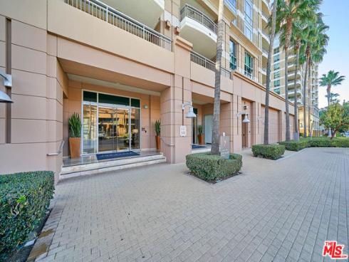 5072  Scholarship  505D , Irvine, CA