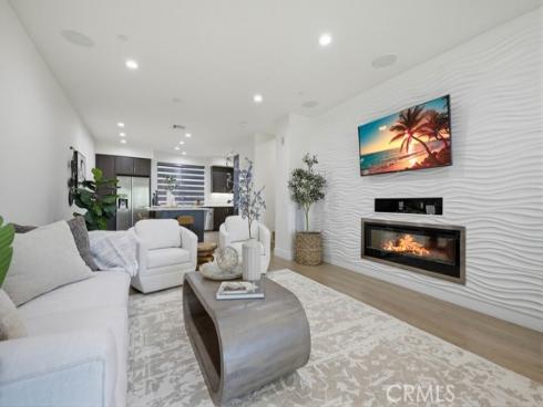 53  Gramercy  , Irvine, CA