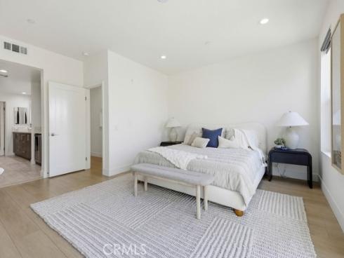 53  Gramercy  , Irvine, CA