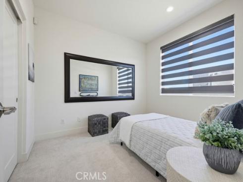 53  Gramercy  , Irvine, CA