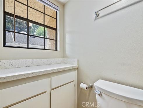 162  Pineview  , Irvine, CA