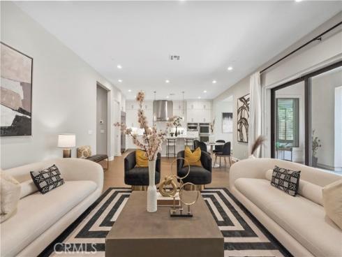 370  Sawbuck  , Irvine, CA