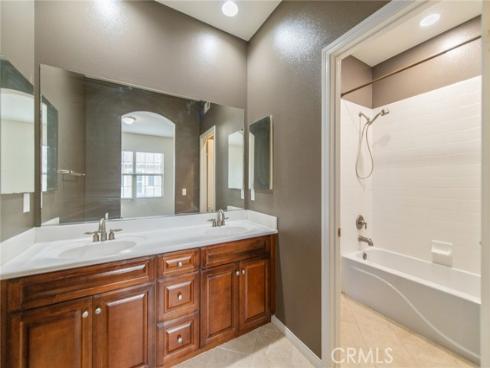 77  Hallmark  , Irvine, CA