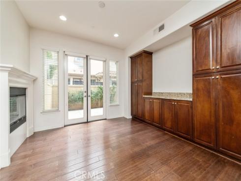 77  Hallmark  , Irvine, CA