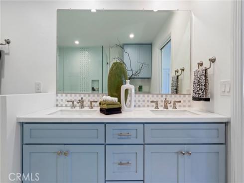 58  Rockwood  , Irvine, CA