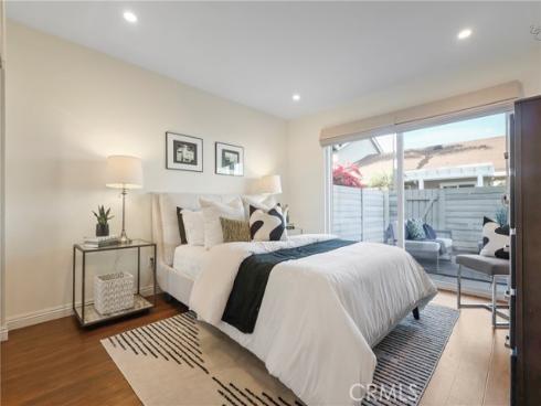 58  Rockwood  , Irvine, CA