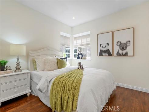 58  Rockwood  , Irvine, CA