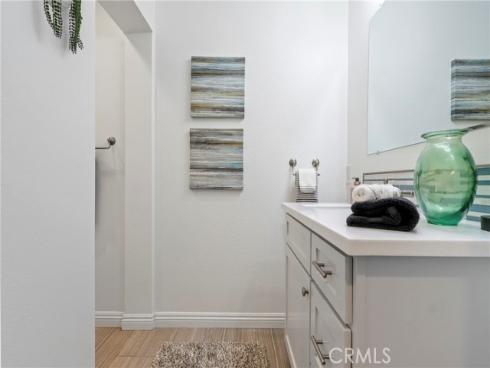 58  Rockwood  , Irvine, CA