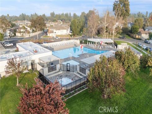 58  Rockwood  , Irvine, CA