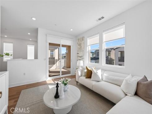 418  Lobata  , Irvine, CA