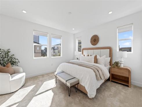 418  Lobata  , Irvine, CA