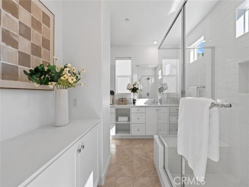 418  Lobata  , Irvine, CA