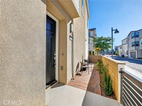 418  Lobata  , Irvine, CA