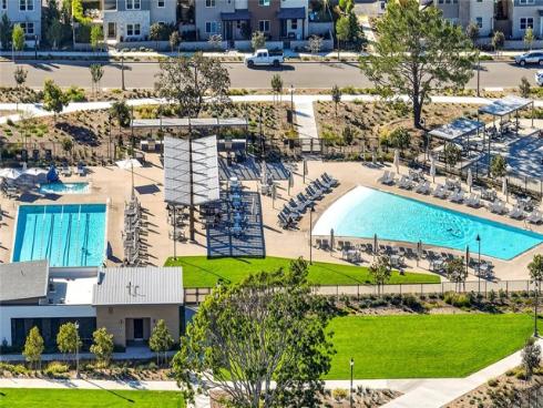 418  Lobata  , Irvine, CA