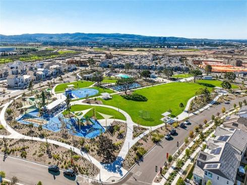 418  Lobata  , Irvine, CA