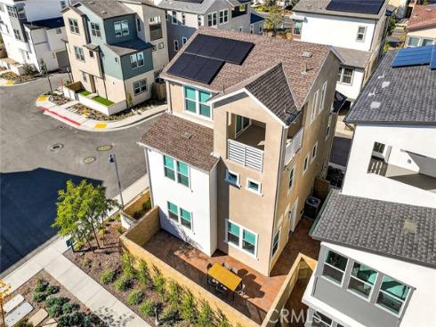 418  Lobata  , Irvine, CA