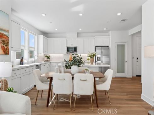 418  Lobata  , Irvine, CA