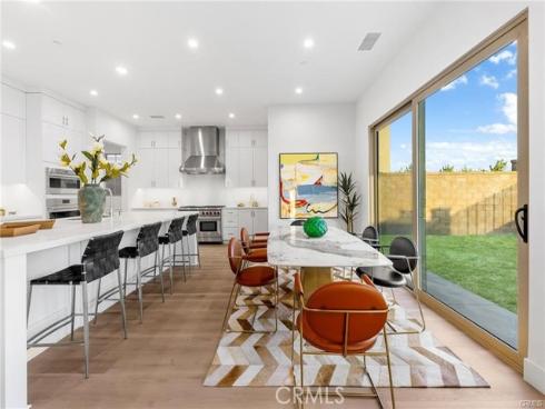 118  Sunnybank  , Irvine, CA