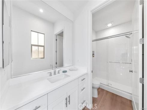 118  Sunnybank  , Irvine, CA